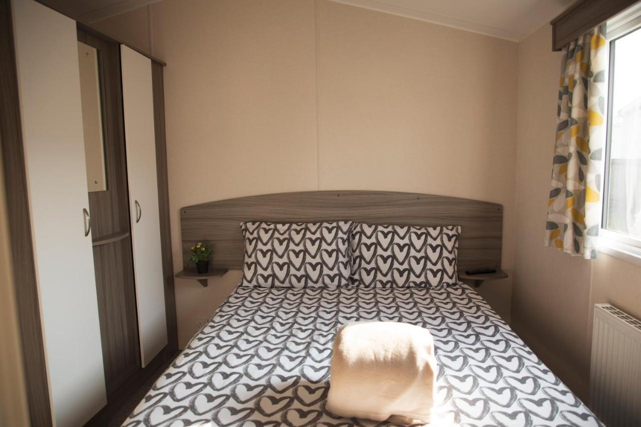 41 Orchard Bank, 3 Bed, Rockley Park Poole Villa Bagian luar foto