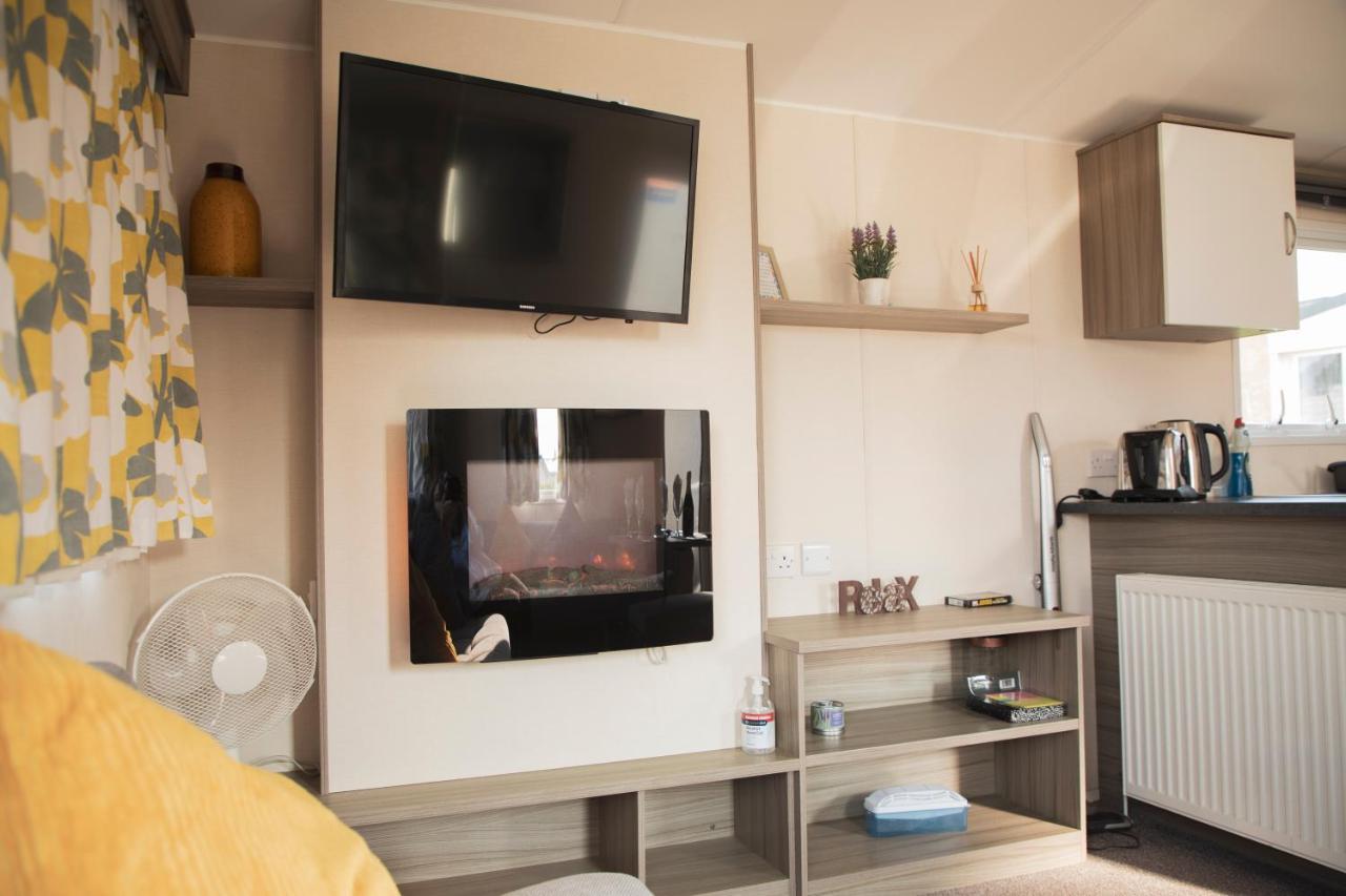 41 Orchard Bank, 3 Bed, Rockley Park Poole Villa Bagian luar foto