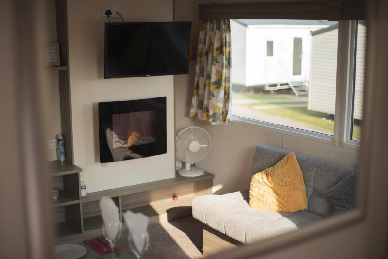 41 Orchard Bank, 3 Bed, Rockley Park Poole Villa Bagian luar foto